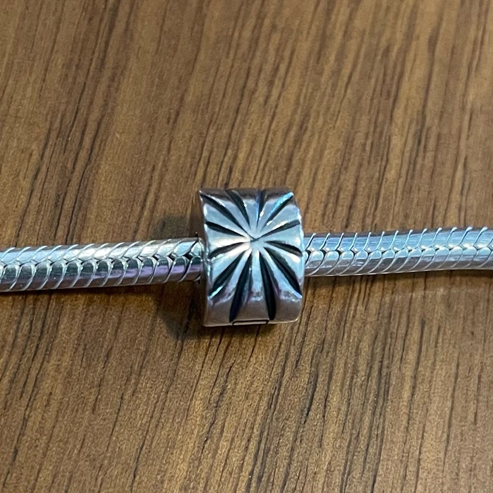Pandora Sunburst Clip Charm